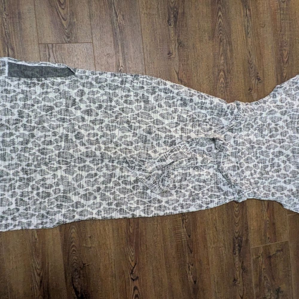 Dolan Taleen Leopard Midi Dress M Gray Textured Knit Animal Print Anthropologie - Picture 6 of 14